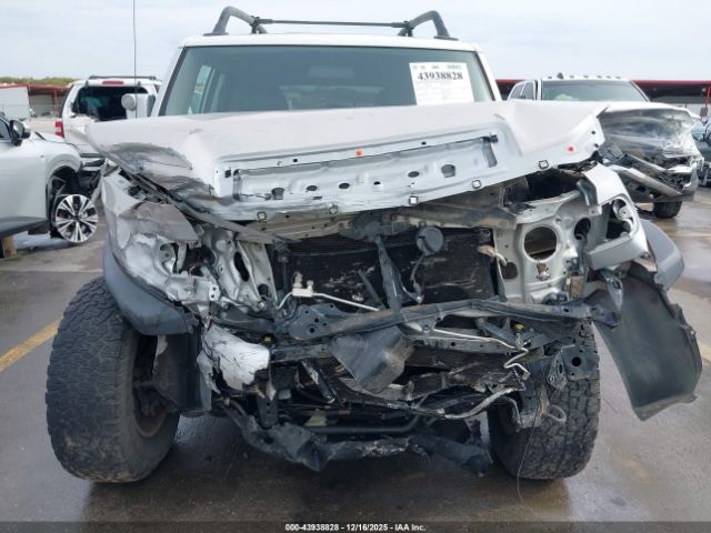 2007 TOYOTA FJ CRUISER JTEBU11F570004704 Photo 5