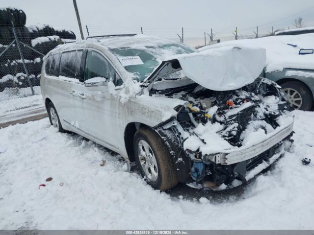 2018 CHRYSLER PACIFICA HYBRID 2C4RC1N77JR364563