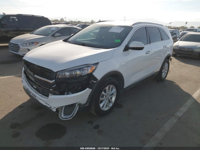 5XYPG4A55GG116147 KIA Sorento 3.3l Lx