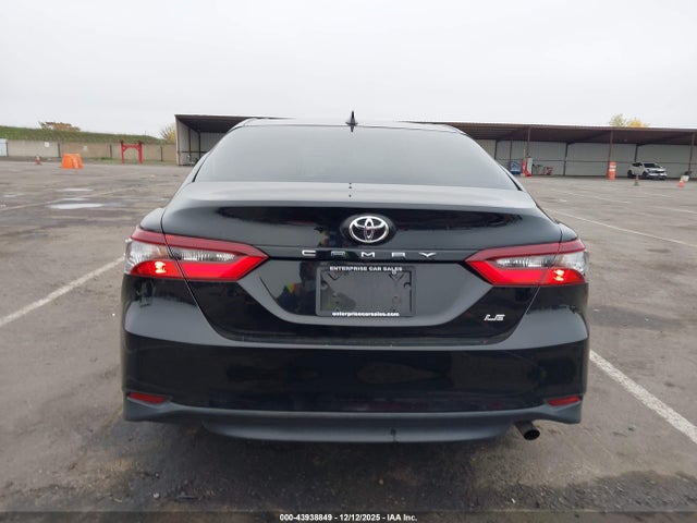 4T1R11AK1PU736678 Toyota CAMRY LE