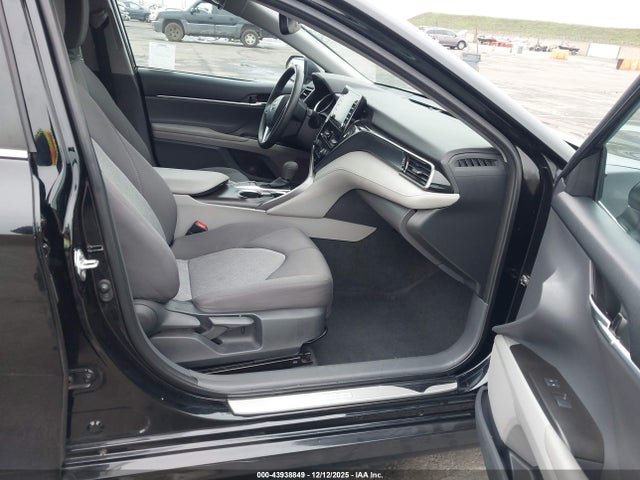 4T1R11AK1PU736678 Toyota CAMRY LE