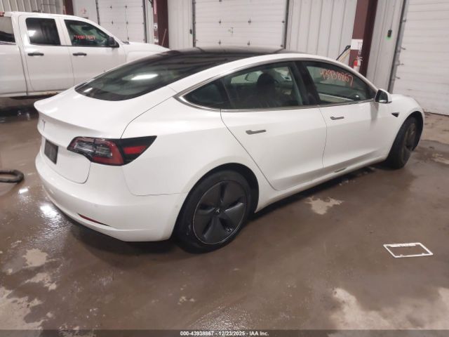 2019 TESLA MODEL 3 5YJ3E1EA1KF484240 Photo 3