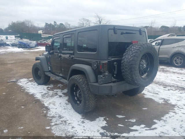 2015 JEEP WRANGLER UNLIMITED 1C4BJWDG7FL706891 Photo 2