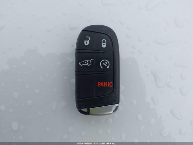 1C4RJFAG9MC817264 Jeep Grand Cherokee Laredo X 4x4