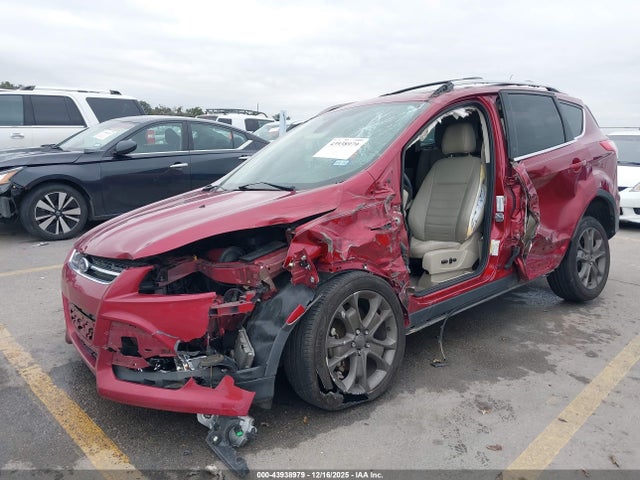 1FMCU0JX0EUA37736 Ford Escape Titanium