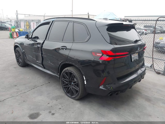 2024 BMW X5 M 5YM13ET05R9V08842 Photo 2