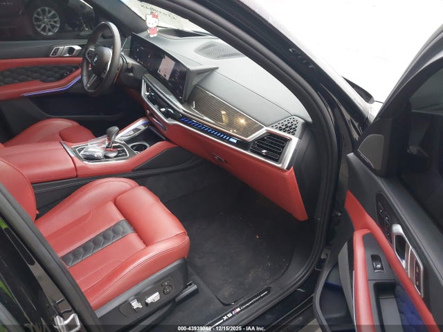 2024 BMW X5 M 5YM13ET05R9V08842 Photo 4