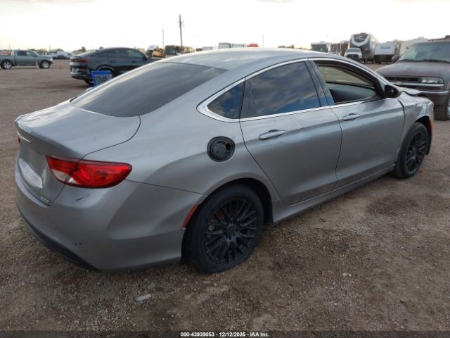 2015 CHRYSLER 200 1C3CCCFB0FN682358 Photo 3