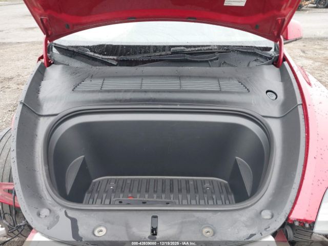 2023 TESLA MODEL Y 7SAYGDEE1PF714681 Photo 9