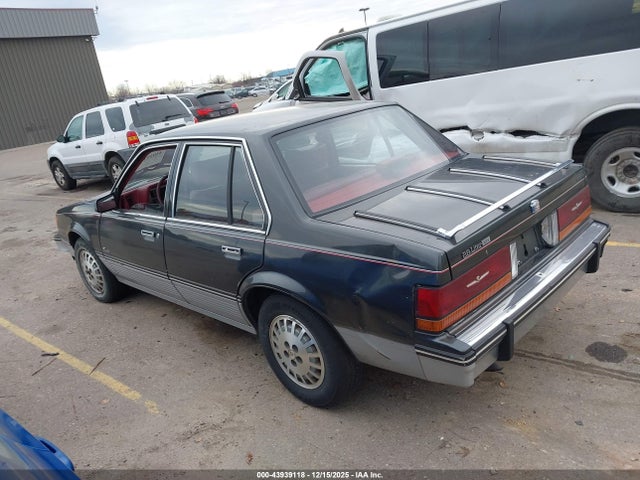 1988 CADILLAC CIMARRON 1G6JG51W9JJ503704 Photo 2