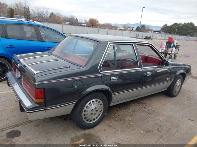 1988 CADILLAC CIMARRON 1G6JG51W9JJ503704 Photo 3