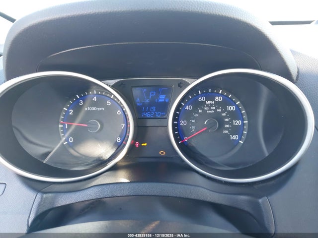 KM8JT3AF1EU888558 Hyundai TUCSON GLS