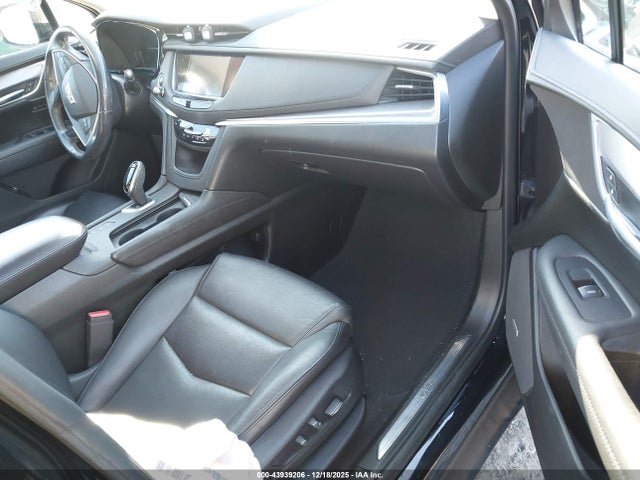 2018 CADILLAC XT5 1GYKNDRS1JZ182417 Photo 4