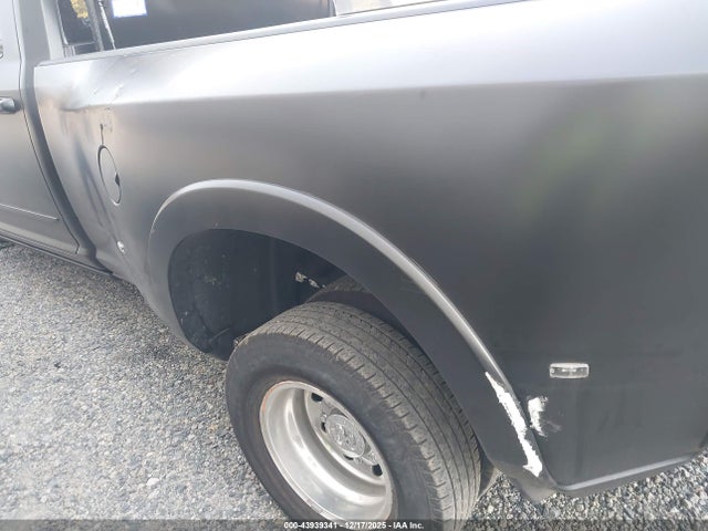 43939341 :رقم المزاد ، 3C63RRRL4RG189594 vin ، 2024 Ram 3500 Limited  4x4 8' Box مزاد بيع