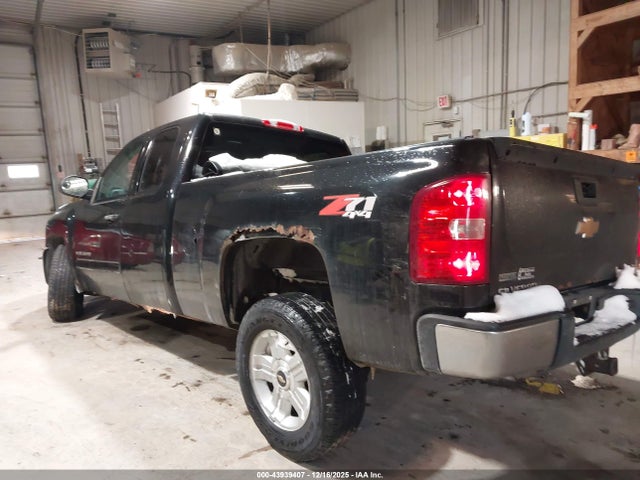 2011 Chevrolet Silverado 1500 Lt მანქანა იყიდება აუქციონზე, vin: 1GCRKSE37BZ379481, აუქციონის ნომერი: 43939407