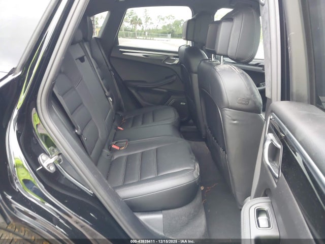 2021 PORSCHE MACAN WP1AF2A51MLB60223 Photo 7