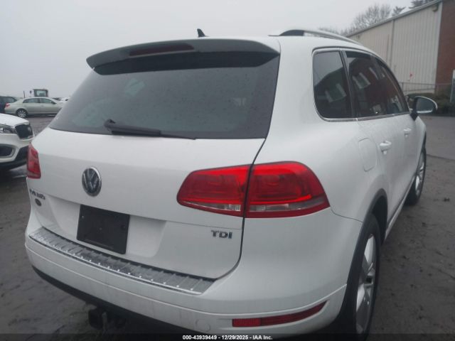 2013 VOLKSWAGEN TOUAREG WVGEP9BP0DD003331 Photo 3