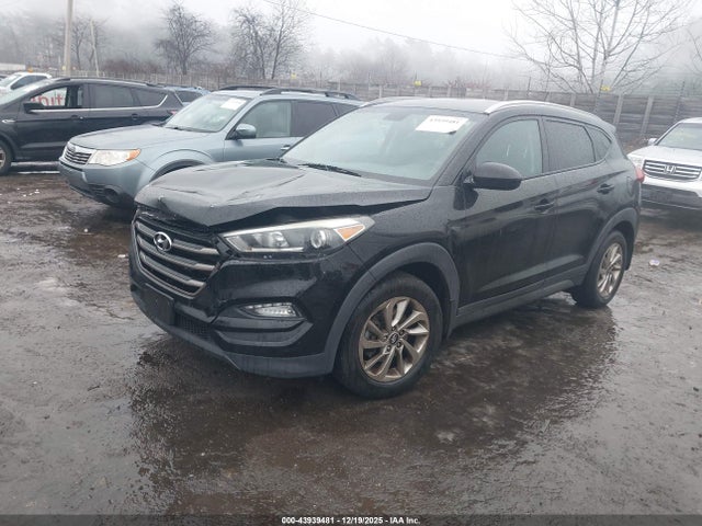 Hyundai TUCSON SE 2016 KM8J3CA48GU214411 Image 2