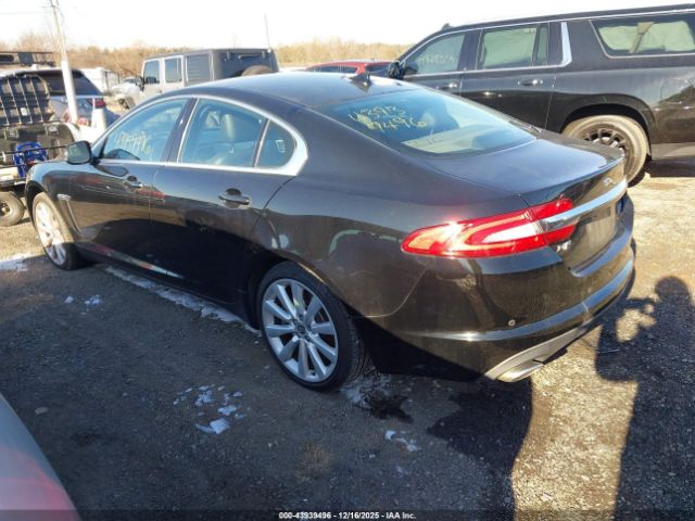 2013 JAGUAR XF SAJWJ0EF1D8S86020 Photo 2
