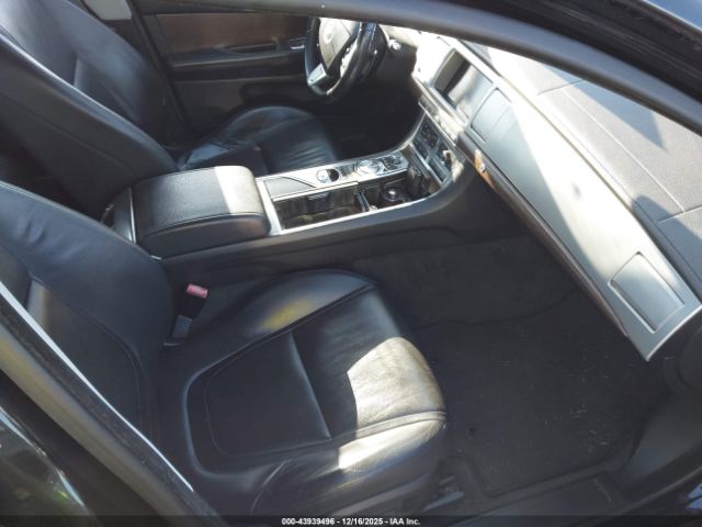 2013 JAGUAR XF SAJWJ0EF1D8S86020 Photo 4