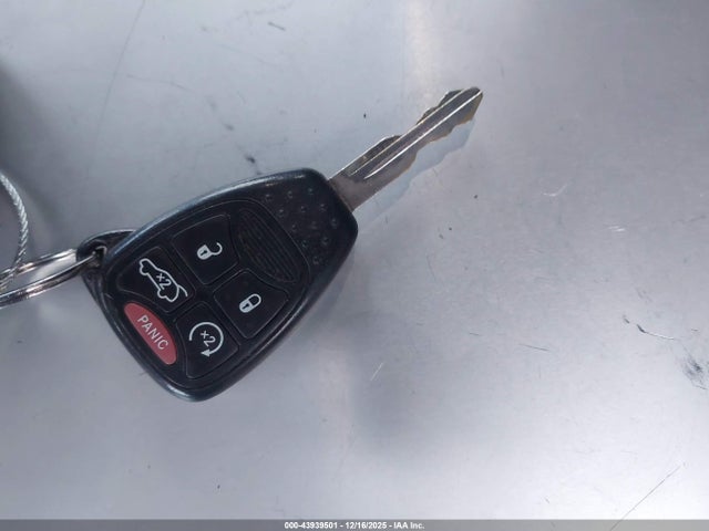 Chrysler 200 Limited 2014 1C3CCBCB8EN134105 Image 11