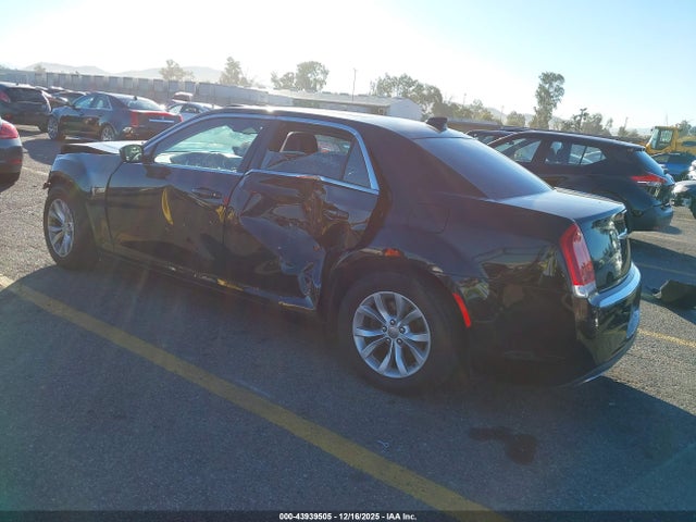 2016 Chrysler 300 Anniversary Edition მანქანა იყიდება აუქციონზე, vin: 2C3CCAAG5GH234196, აუქციონის ნომერი: 43939505