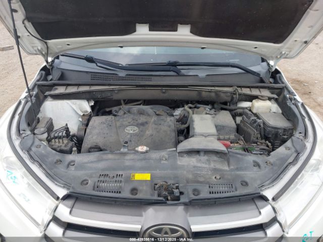 2018 TOYOTA HIGHLANDER 5TDZZRFH6JS286420 Photo 9