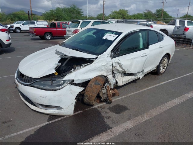 Chrysler 200 Limited 2016 1C3CCCAB5GN140620 Image 2