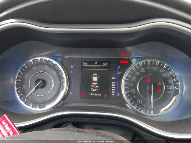 Chrysler 200 Limited 2016 1C3CCCAB5GN140620 Image 7