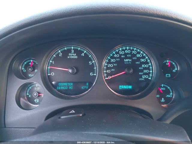 2009 CHEVROLET SUBURBAN 1500 1GNFK36319R291244 Photo 6