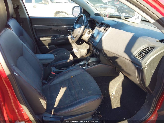 2018 MITSUBISHI OUTLANDER SPORT JA4AR3AW7JU001424 Photo 4