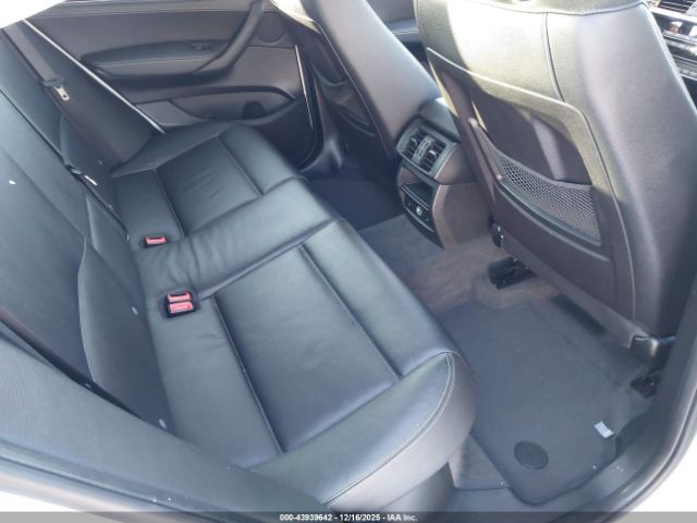 2017 BMW X3 5UXWX9C53H0T12888 Photo 7