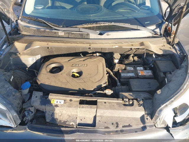 KIA SOUL + 2016 KNDJP3A57G7262319 Image 10