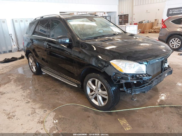 2015 Mercedes-benz Ml 350 4matic მანქანა იყიდება აუქციონზე, vin: 4JGDA5HB8FA486606, აუქციონის ნომერი: 43939696