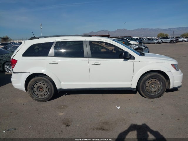 3C4PDCAB7JT521418 Dodge JOURNEY SE