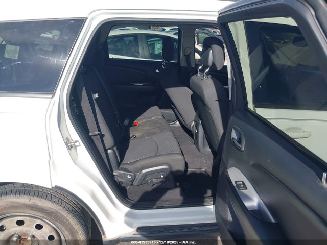 3C4PDCAB7JT521418 Dodge JOURNEY SE