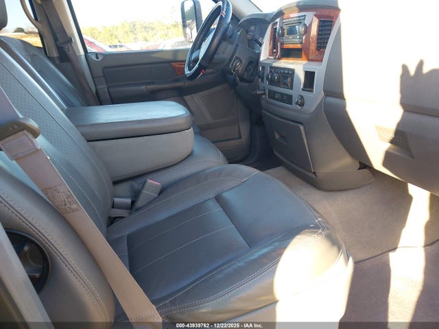 Продажа на аукционе авто 2006 Dodge Ram 1500 Laramie, vin: 1D7HU182X6S644448, номер лота: 43939762