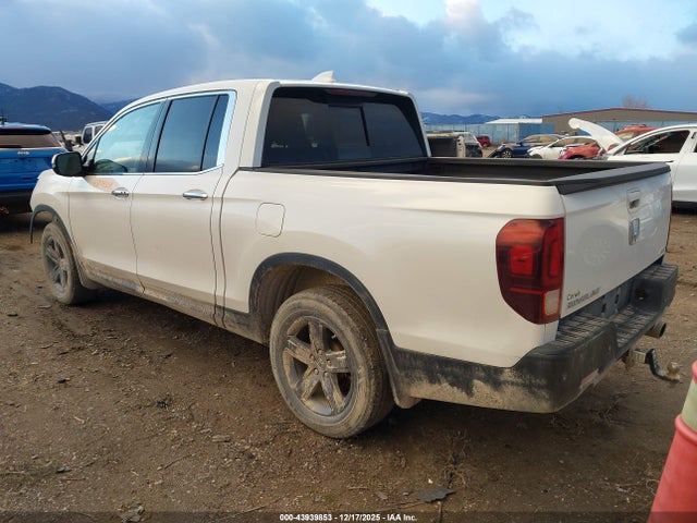 2021 HONDA RIDGELINE 5FPYK3F74MB006658 Photo 2