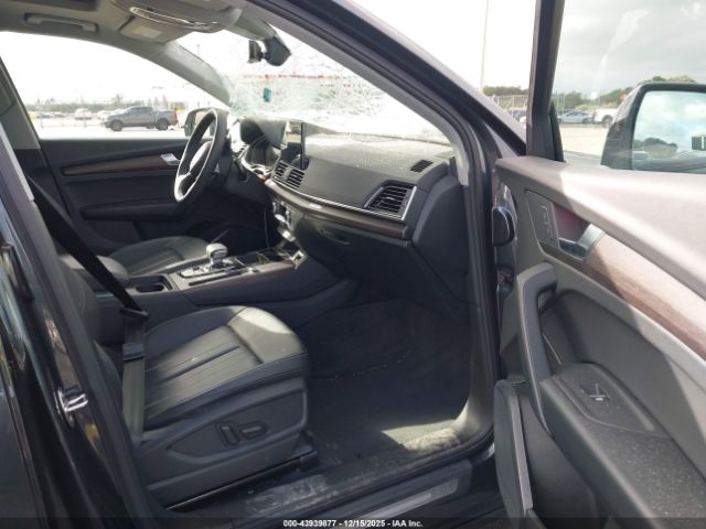 2025 AUDI Q5 WA1ABAFY1S2030854 Photo 4