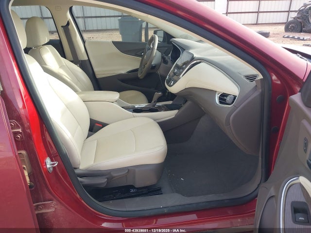 1G1ZD5ST8KF157297 Chevrolet MALIBU LT
