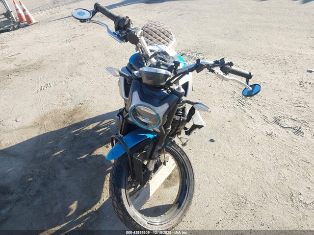 Cf Moto 700 Cl-x 2023 LCEPEWL19P6002943 Image 13