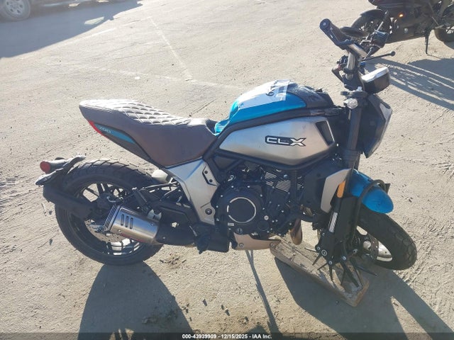 Cf Moto 700 Cl-x 2023 LCEPEWL19P6002943 Image 11