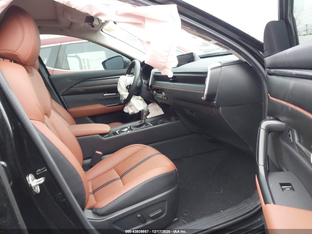 Продажа на аукционе авто 2024 Mazda Cx-50 2.5 Turbo, vin: 7MMVABXY8RN184615, номер лота: 43939957