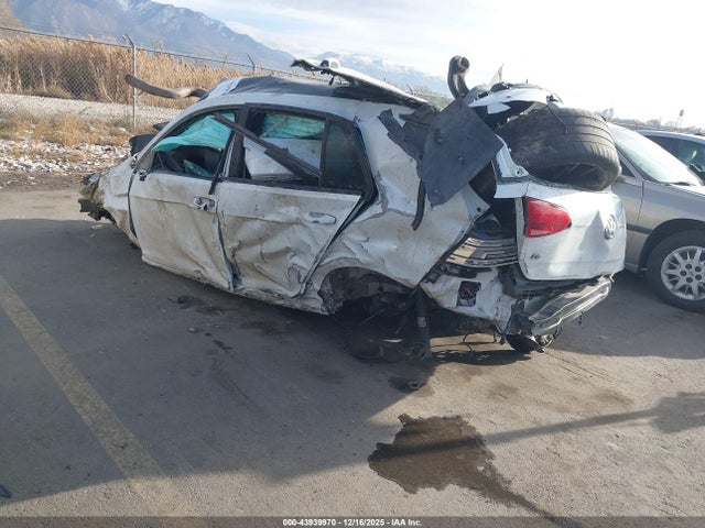 2019 VOLKSWAGEN GOLF R WVWVA7AU8KW164075 Photo 2