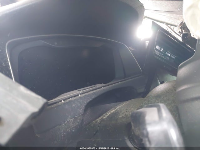 2019 VOLKSWAGEN GOLF R WVWVA7AU8KW164075 Photo 6