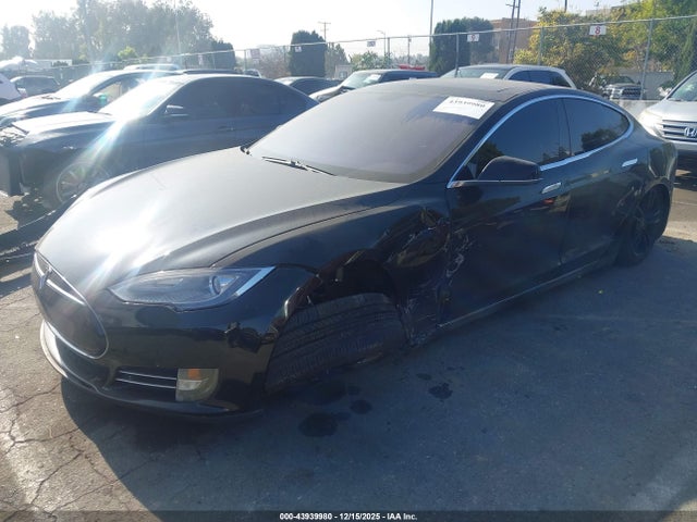 2013 TESLA MODEL S 5YJSA1DN1DFP07973 Photo 1