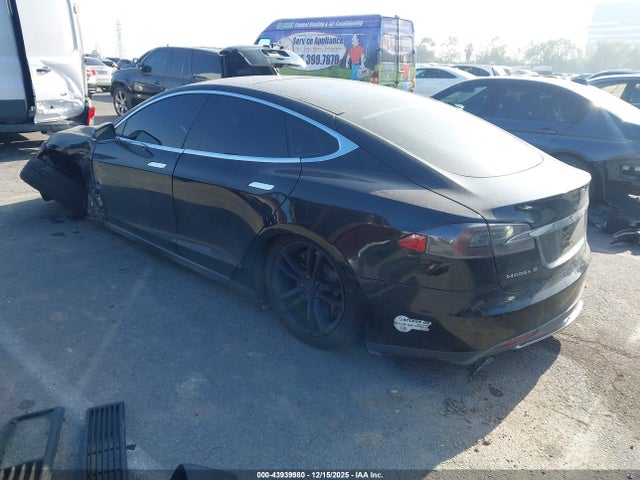 2013 TESLA MODEL S 5YJSA1DN1DFP07973 Photo 2