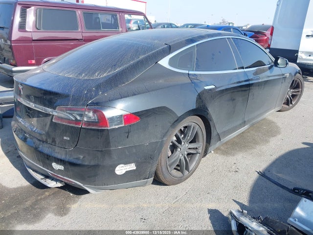 2013 TESLA MODEL S 5YJSA1DN1DFP07973 Photo 3