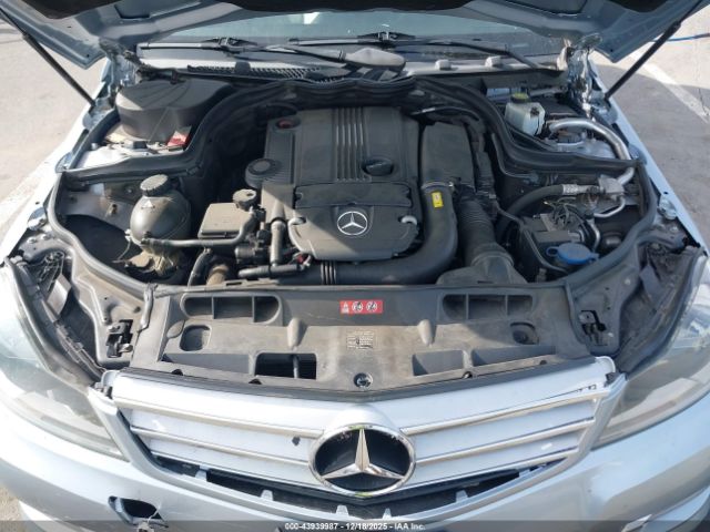 2013 MERCEDES-BENZ C 250 WDDGF4HB9DR256350 Photo 9