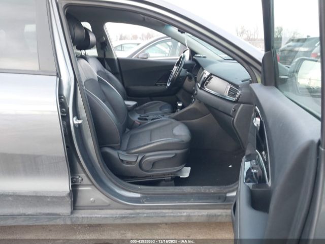 2018 KIA NIRO KNDCC3LC0J5175641 Photo 4